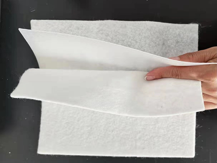 復(fù)合土工膜的性能特點及應(yīng)用